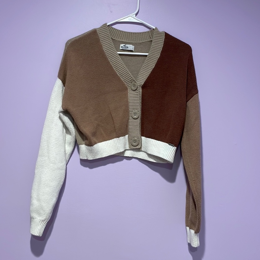 Hollister sweater